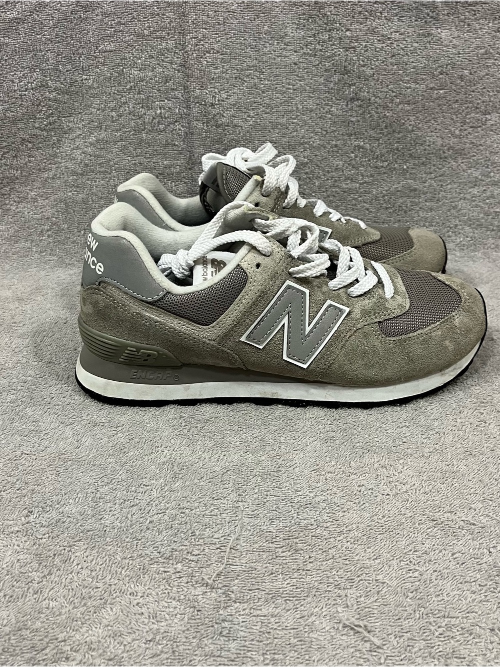 NEW BALANCE Classic 574 Womens Running Sneakers Size 7 B, Gray Suede Shoes